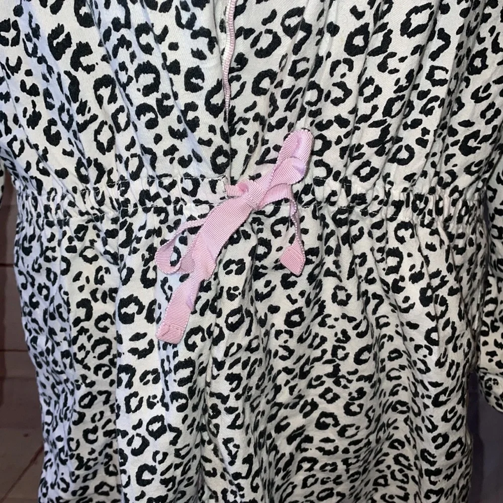 **SOLD ON MARKETPLACE ❤️Soft and sexy Victoria’s Secret cotton robe - Picture 3 of 10